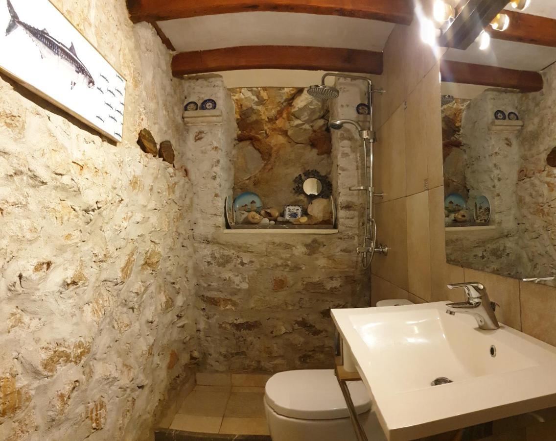 Traditional Seafront Apartment 锡米 外观 照片